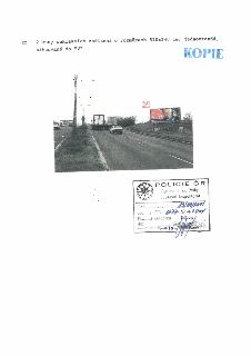 Dokument obsahuje informaci: 'RZ - 2 kusy reklamních zařízení o rozměrech 510x240 cm, jednostranné, situované do "V"'. Součástí je fotografie silnice s reklamn…