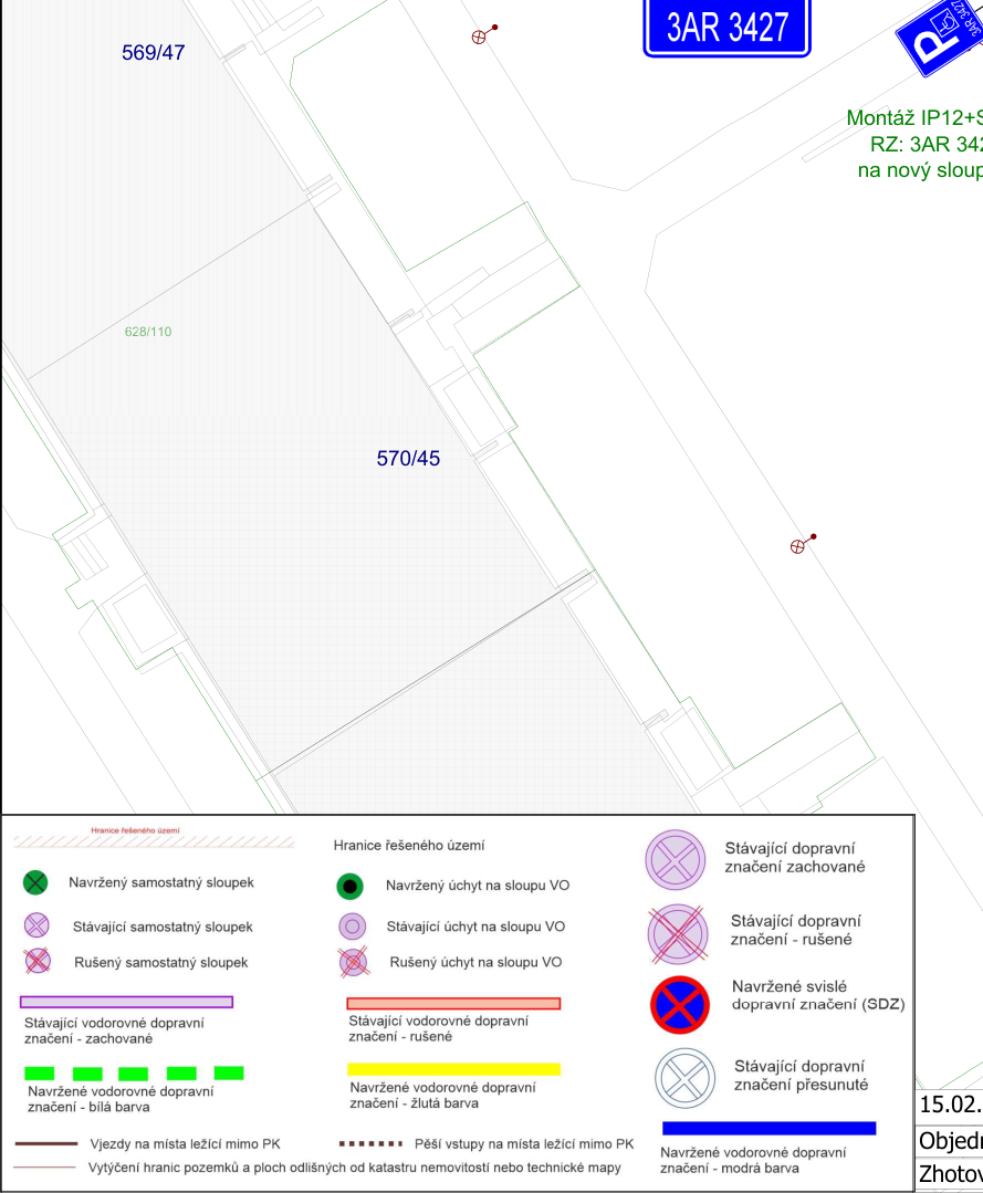 Situační nákres dopravního značení a výkres situace v katastrální mapě.