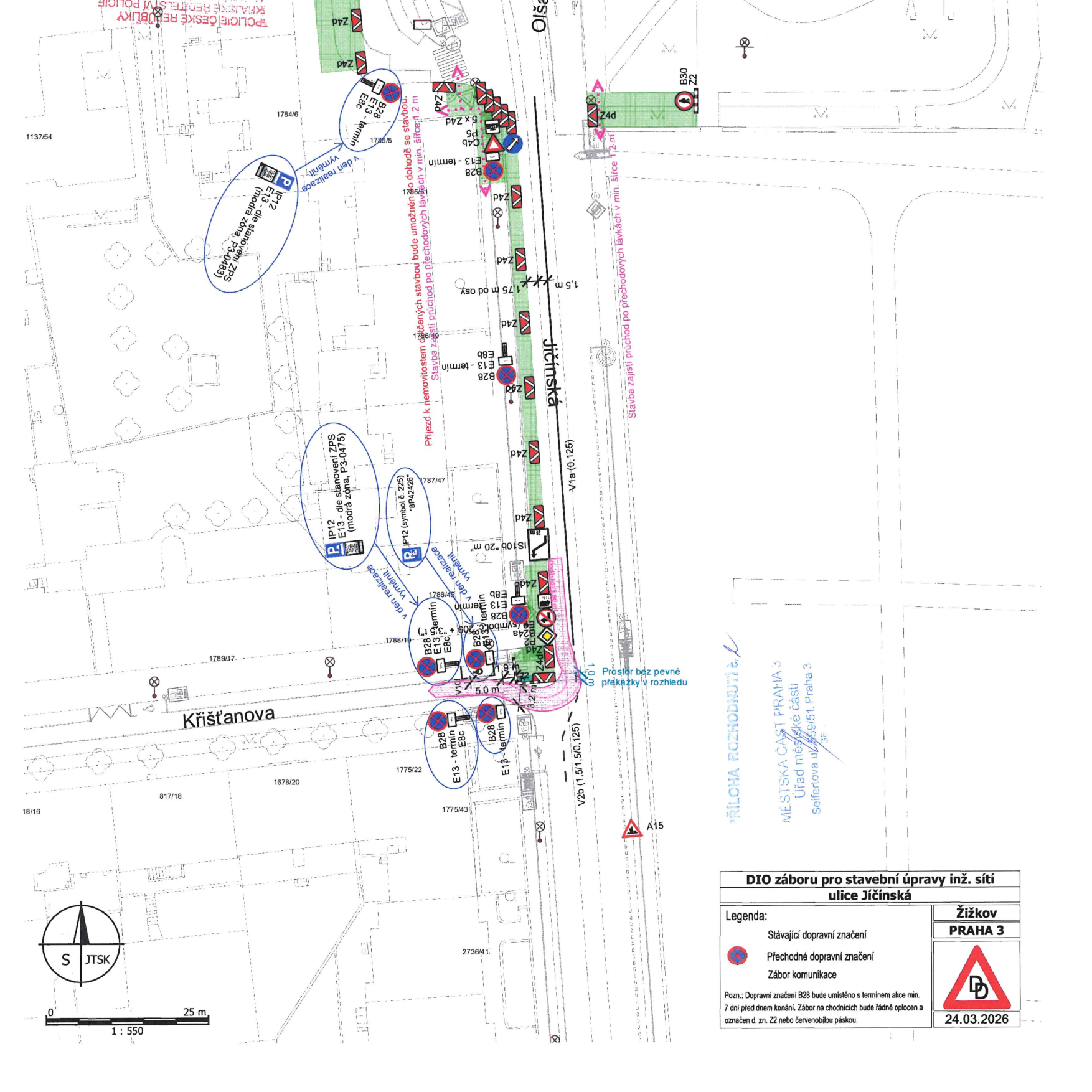 Situační plán dopravního značení pro zábor ulice Jičínská, Praha 3. Dokument obsahuje technické značení (B28, E13, IP12, Z4d, A15, B30, Z2) a instrukce pro realizaci stavby. Texty v plánu: 'Příjezd k nemovitostem dotčených stavbou bude umožněn po dohodě se stavbou', 'Stavba zajistí průchod po přechodových lávkách v min. šířce 1,2 m', 'Prostor bez pevné překážky v rozhledu', 'v den realizace vyměnit'. V dolní části je tabulka: 'DIO záboru pro stavební úpravy inž. sítí', 'ulice Jičínská', 'Žižkov', 'PRAHA 3', '24.03.2026'. Poznámka: 'Dopravní značení B28 bude umístěno s termínem akce min. 7 dní před dnem konání. Zábor na chodnících bude řádně oplocen a označen d. zn. Z2 nebo červenobílou páskou'. Razítko: 'MĚSTSKÁ ČÁST PRAHA 3, Úřad městské části, Seifertova ul. 59/51, Praha 3'.