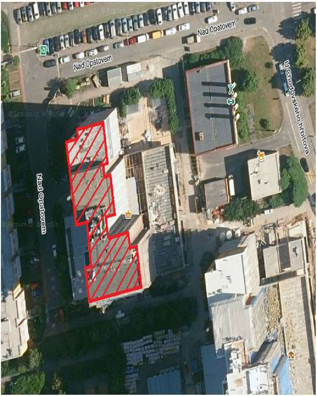 Ortofoto s vyznačeným objektem v ulici Nad Opatovem.