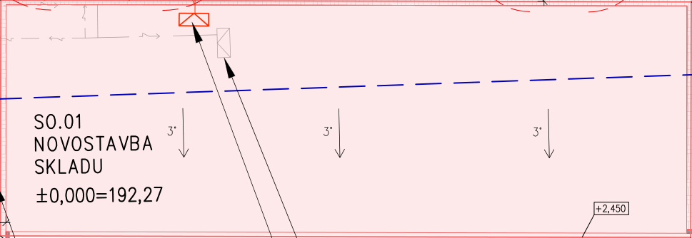 Situační výkres novostavby skladu (SO.01) s vyznačeným sklonem střechy a výškovým kódem.