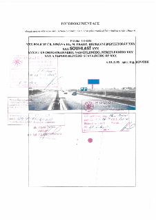 Fotodokumentace oboustranně osvětlené reklamní zařízení o rozměru 3,6 x 9,6 m při komunikaci Štěrboholská radiála v Praze 9. Dokument obsahuje souhlas Policie…