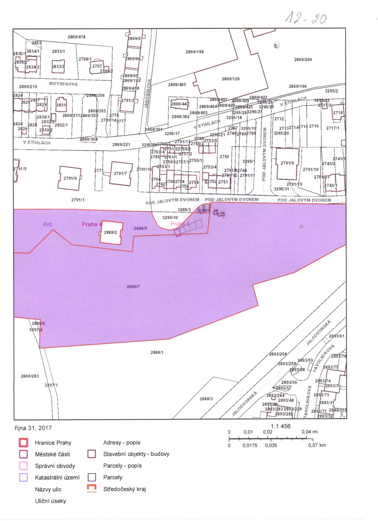 Katastrální mapa oblasti v Praze 4 (Krč). Mapa obsahuje parcelní čísla (např. 2888/7, 2888/1, 2869/198, 2791/1, 3295/3, 3295/30, 2893/61 atd.), názvy ulic (Moysesova, Jánošíkova, V Štíhlách, Pod Jalovým dvorem, Jalodvorská, Tavolníkova) a zvýrazněnou fialovou plochu (parcely 2888/7, 2888/5, 3295/3, 3295/30). V dolní části je legenda: Hranice Prahy, Městské části, Správní obvody, Katastrální území, Názvy ulic, Uliční úseky, Adresy - popis, Stavební objekty - budovy, Parcely - popis, Parcely, Středočeský kraj. Datum: října 31, 2017. Měřítko: 1:1 456.