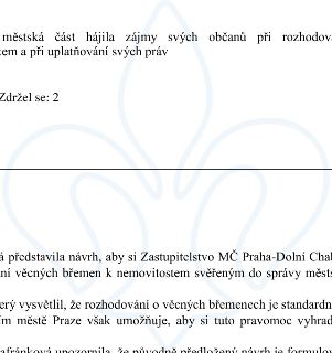 Naskenovaná stránka textového dokumentu. Viditelný text: '...městská část hájila zájmy svých občanů při rozhodov... [řádek níže] ...em a při uplatňování svých…