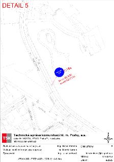 Situační nákres 'DETAIL 5' znázorňující úpravu dopravního značení (DZ). V mapě je vyznačeno umístění dopravní značky C14a (Neobjížděj BUS) na místě stávající z…
