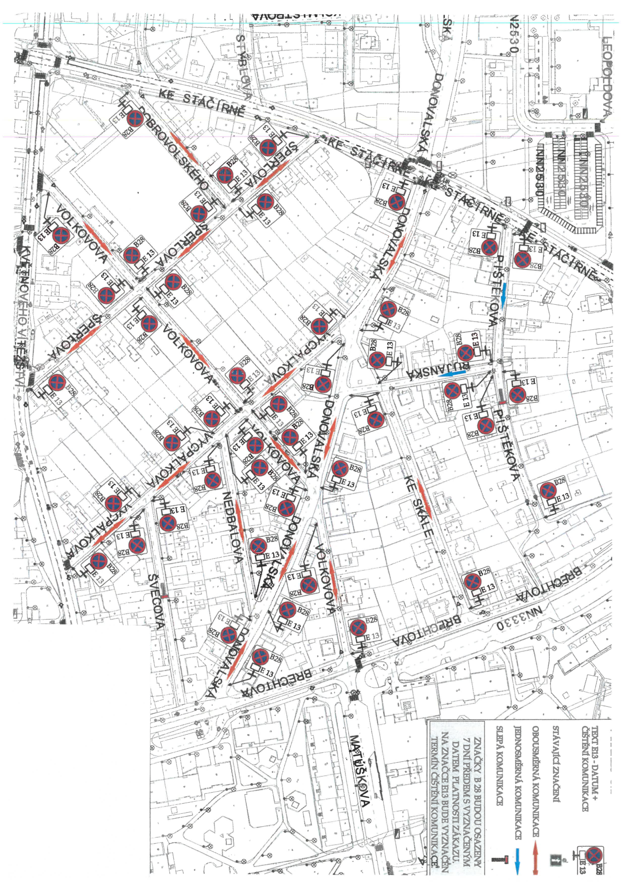 Situační plán dopravního značení zákazu zastavení (B 28) v lokalitě s místními komunikacemi.