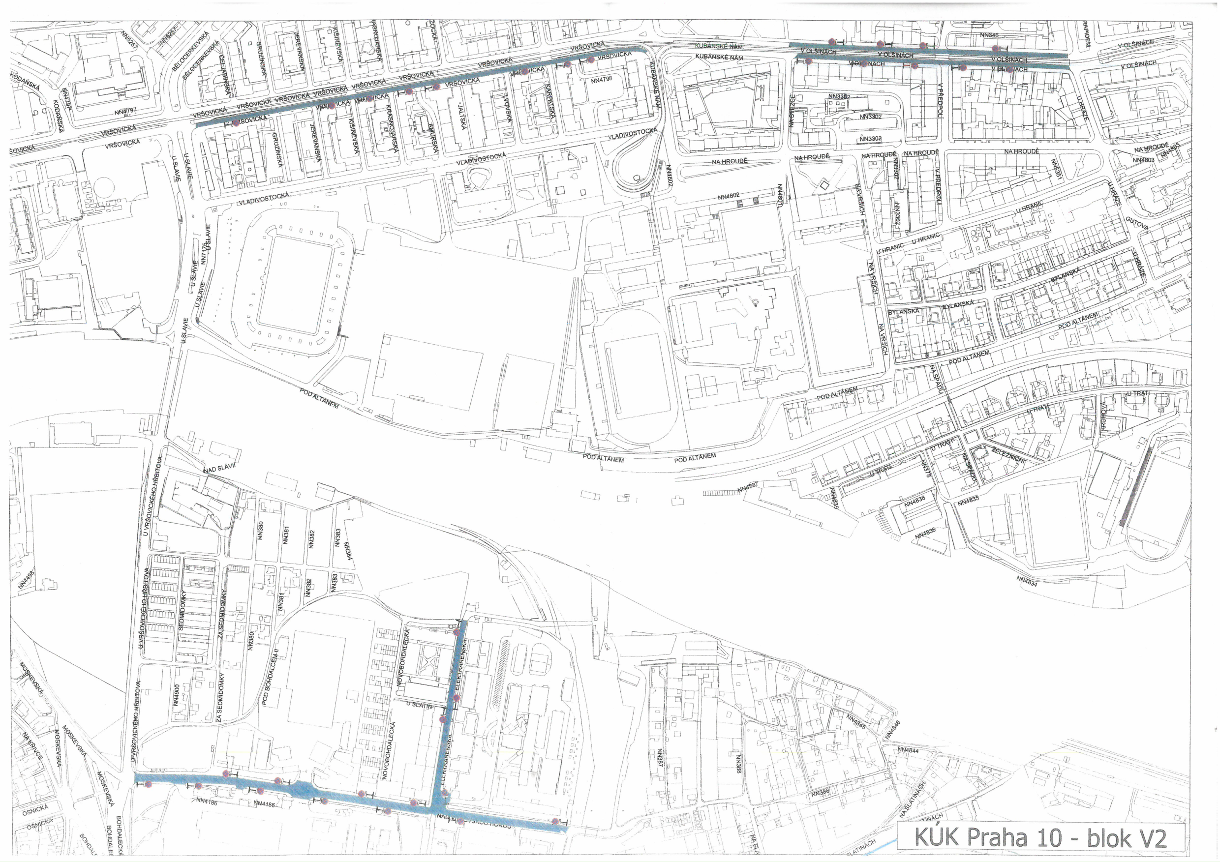 Situační mapa s vyznačenými liniemi (pravděpodobně trasy inženýrských sítí nebo plánované úpravy) v oblasti Praha 10.