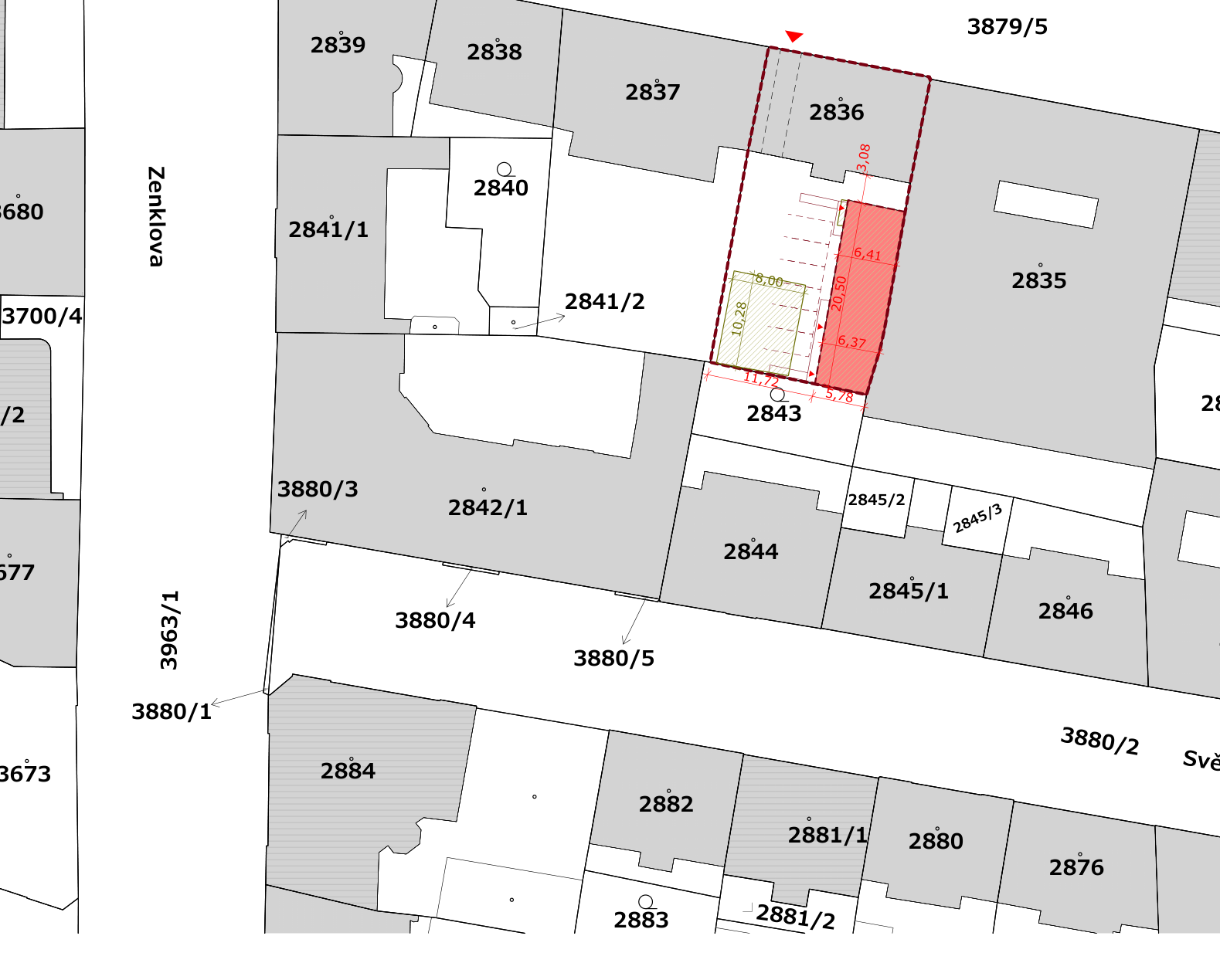 Výřez katastrální mapy zobrazující parcely v okolí ulice Zenklova. V mapě jsou vyznačena čísla parcel: 2839, 2838, 2837, 2836, 3879/5, 2835, 2840, 2841/1, 2841/2, 2843, 2845/2, 2845/3, 2845/1, 2846, 3880/3, 2842/1, 2844, 3880/4, 3880/5, 3880/1, 3963/1, 3880/2, 2884, 2882, 2881/1, 2880, 2876, 2883, 2881/2, 3700/4, 680. U parcely 2836 je zvýrazněna červená plocha s rozměry 3,08 m, 6,41 m, 20,50 m, 6,37 m, 5,78 m a 11,72 m. Dále je zde vyznačena zeleně šrafovaná plocha s rozměry 8,00 m a 10,28 m. Ulice je označena jako Zenklova.