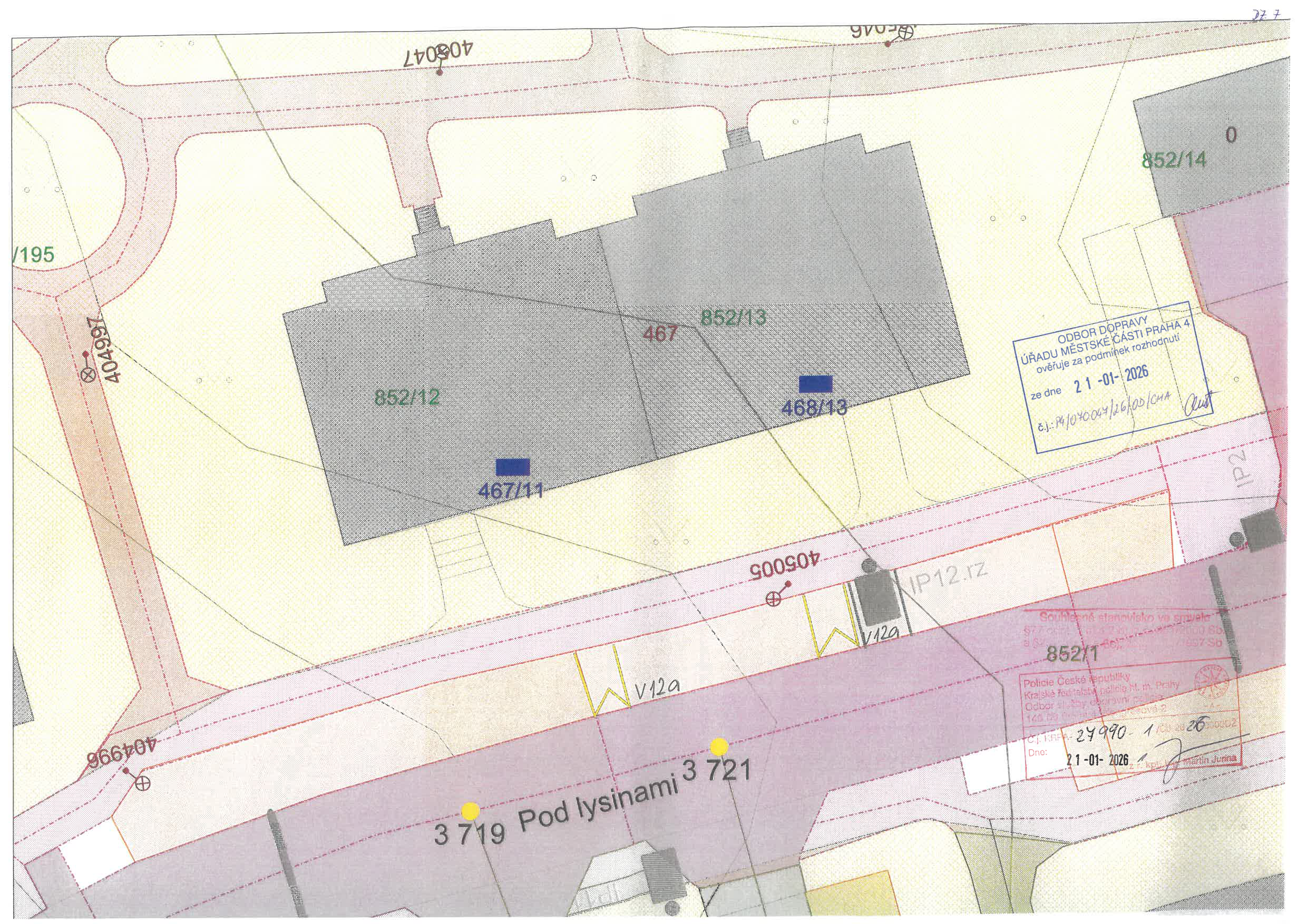Koordinační situační výkres stavby v ulici Pod lysinami s vyznačením parcelních čísel a dopravního značení.