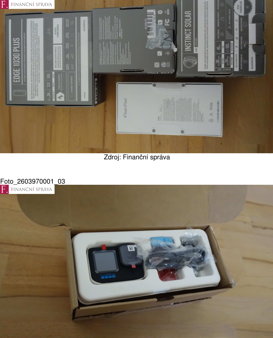 Fotografie elektroniky (Garmin, GoPro) nalezené při kontrole finanční správou.