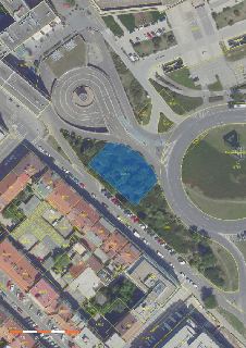 Ortofotomapa území s vyznačenými katastrálními parcelami. Zvýrazněna je parcela č. 1086/3 (modře). Další identifikovaná čísla parcel v mapě: 1542/2, 1101/1, 11…