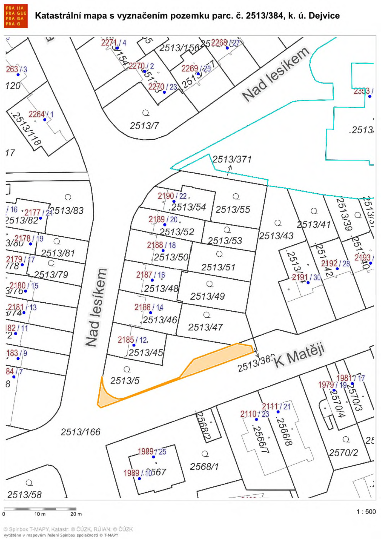 Katastrální mapa s vyznačením pozemku parc. č. 2513/384, k. ú. Dejvice. Mapa zobrazuje okolní parcely (např. 2513/7, 2513/5, 2513/166, 2513/45, 2513/46, 2513/47, 2513/48, 2513/49, 2513/50, 2513/51, 2513/52, 2513/53, 2513/54, 2513/55, 2513/43, 2513/41, 2513/39, 2513/40, 2513/42, 2513/81, 2513/79, 2513/83, 2513/82, 2570/4, 2570/3, 2570/2, 2566/7, 2566/8, 2568/1, 2568/2, 2513/58) a ulice 'Nad lesíkem' a 'K Matěji'. Obsahuje měřítko 0-10-20 m a poměr 1:500. Uvedeno: Spinbox T-MAPY, © ČÚZK, RÚIAN: © ČÚZK.