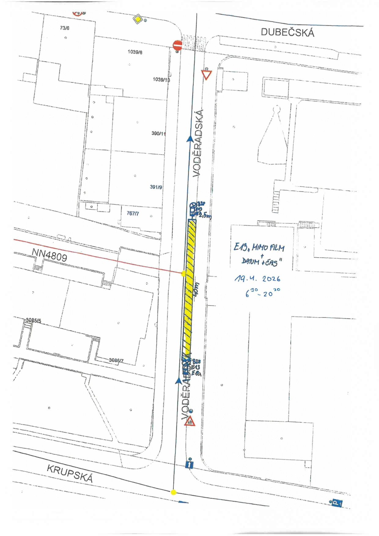 Dopravně-inženýrské situační schéma umístění přenosného dopravního značení v ulici Voděradská.