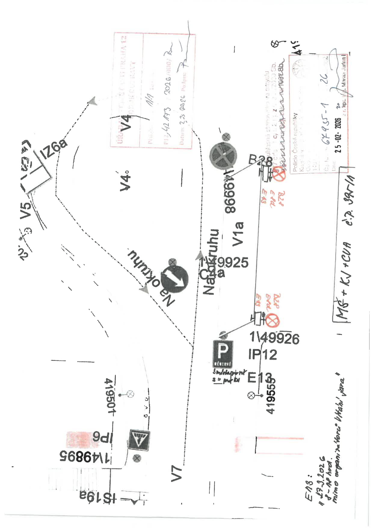 Dopravně inženýrské schéma s vyznačením dopravního značení na ulici Na Okruhu.