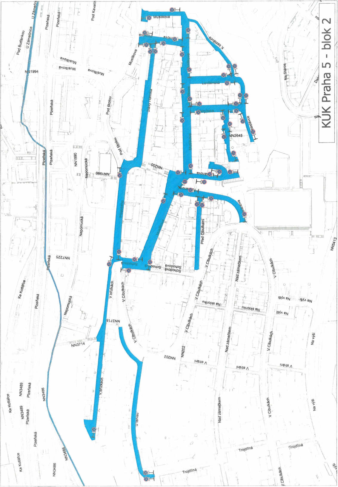 Situační plán inženýrských sítí (pravděpodobně teplovodů) v lokalitě Praha 5 - Cibulka.