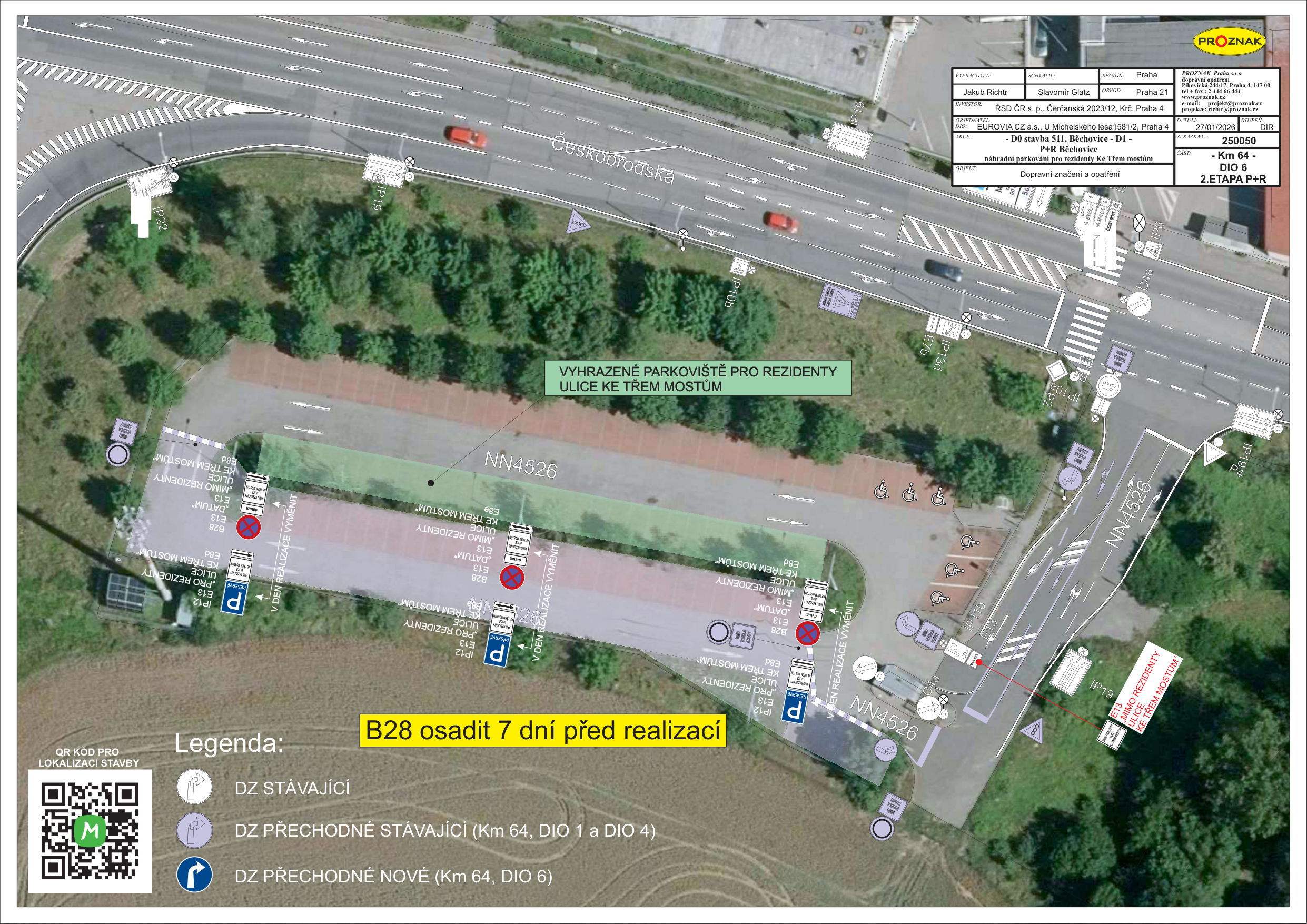 Situační nákres dopravního značení a vyhrazeného parkoviště v lokalitě ulice Ke Třem mostům.