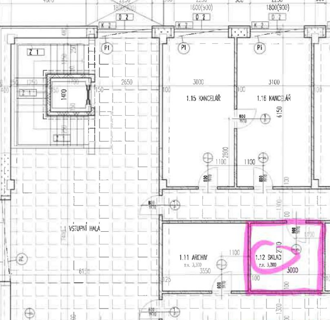 Výřez stavebního plánu (půdorysu) podlaží budovy. Obsahuje následující místnosti a technické údaje: 1.15 KANCELÁŘ (rozměry 3000 x 6150), 1.16 KANCELÁŘ (rozměry 3100 x 6150), 1.11 ARCHIV (s.v. 3,500, rozměry 3550 x 1100), 1.12 SKLAD (s.v. 3,500, rozměry 3000 x 1100) a VSTUPNÍ HALA. V plánu jsou vyznačeny šířky dveří (800, 1100) a tloušťky stěn (100, 125, 150). Horní část obsahuje technické značení oken a otvorů s rozměry 1800(900) a 2250.
