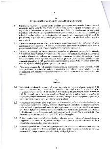Strana 4 smlouvy obsahující články IV. 'Povinnosti příjemce při zajišťování publicity poskytovatele' a V. 'Sankce'. Článek IV specifikuje povinnost uvádět náze…