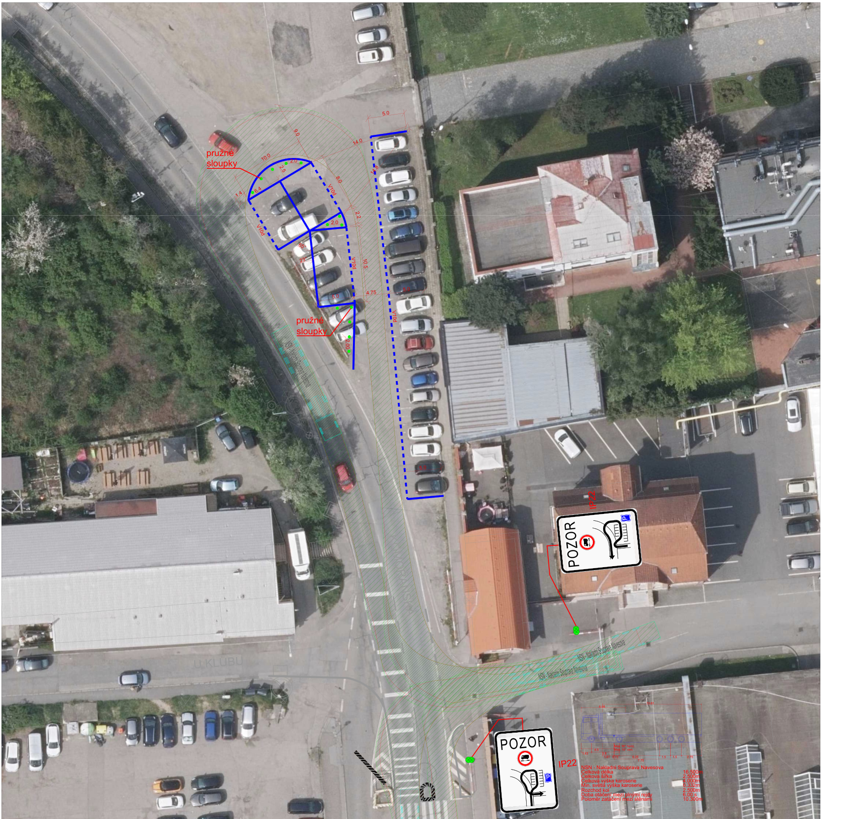 Koordinační situační výkres dopravního řešení se zakreslenou vlečnou křivkou nákladní soupravy v místě parkoviště.