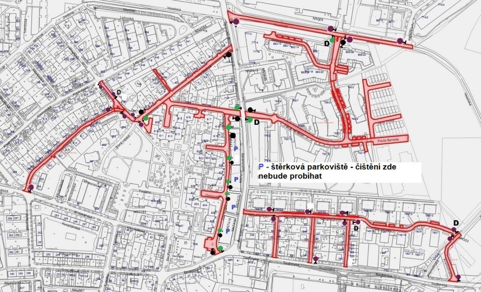 Situační plán čištění komunikací v dané lokalitě. Červené linie vyznačují trasy čištění. V mapě jsou vyznačeny body označené písmenem 'D' a symboly 'P' s popiskem: 'P - štěrková parkoviště - čištění zde nebude probíhat'. V mapě jsou dále čitelné názvy ulic: Letovská, Veselská, Kladrubská, Stará náves, Beranových, Pavla Beneše, Toužimská, Kramolínská, Nepomuckých, Rokycanská, Bechyňská.