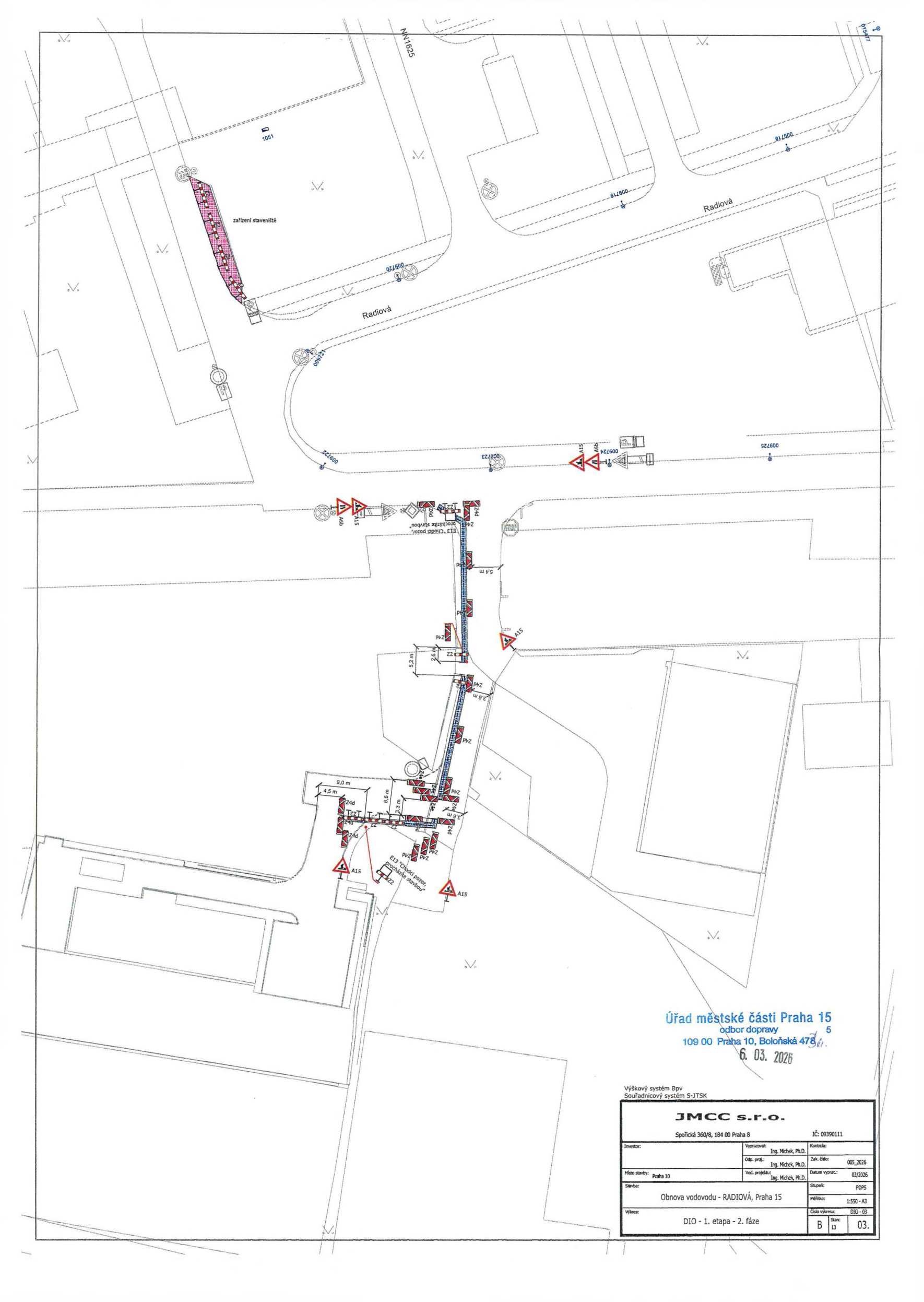 Situační nákres dopravního značení pro stavbu obnovy vodovodu v ulici Radiová.