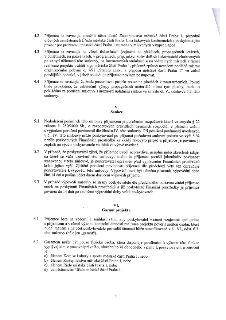 Strana 4 smlouvy obsahující články 4.2 až 6.2. Článek 4 se týká povinností příjemce (prezentace městské části Praha 1, užití loga, umístění propagačních materi…