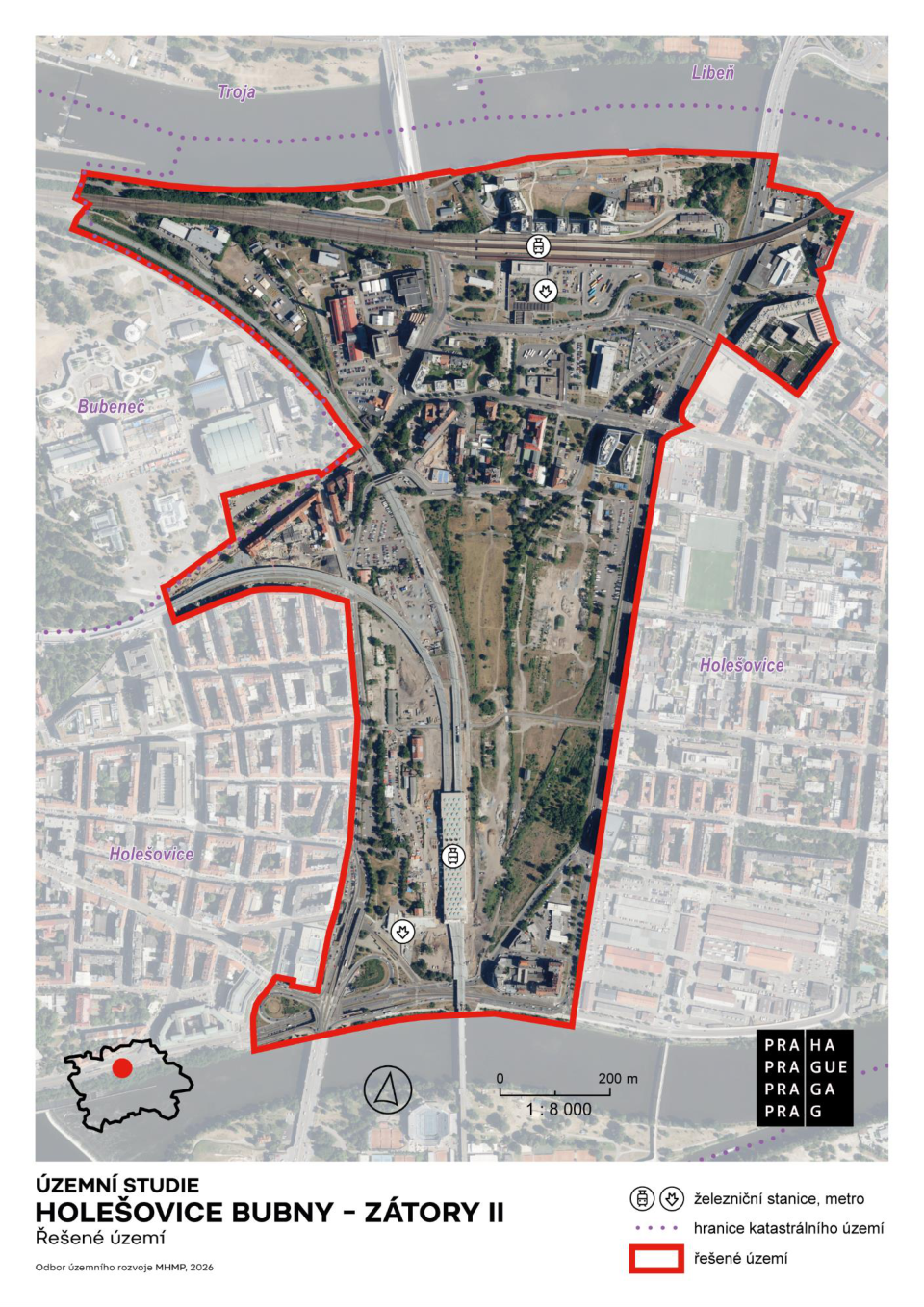 Mapa územní studie 'HOLEŠOVICE BUBNY - ZÁTORY II'. Dokument obsahuje ortofotomapu s vyznačenou hranicí řešeného území (červený obrys). V mapě jsou vyznačeny lokality: Troja, Libeň, Bubeneč a Holešovice. Legenda obsahuje symboly pro železniční stanici a metro. Uvedeno: 'Odbor územního rozvoje MHMP, 2026', měřítko 1:8 000, grafické měřítko 200 m a orientační mapka Prahy s vyznačenou oblastí.