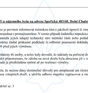 Výňatek z úředního dokumentu týkající se nájemního bytu na adrese Spořická 483/60, Dolní Chabry. Text uvádí: 'Nájemce je povinen informovat městskou část o jak…