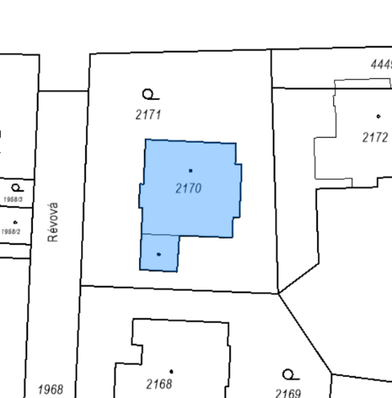 Výřez katastrální mapy zobrazující parcely s čísly 2171, 2170 (vyznačená budova), 2172, 2168, 2169, 1968, 1958/2 a 1958/3. V mapě je vyznačena ulice Révová.