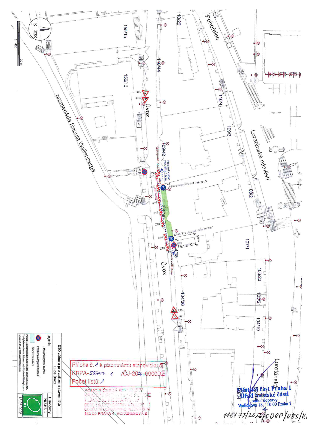 Situační plán dopravního značení v ulici Úvoz v Praze.