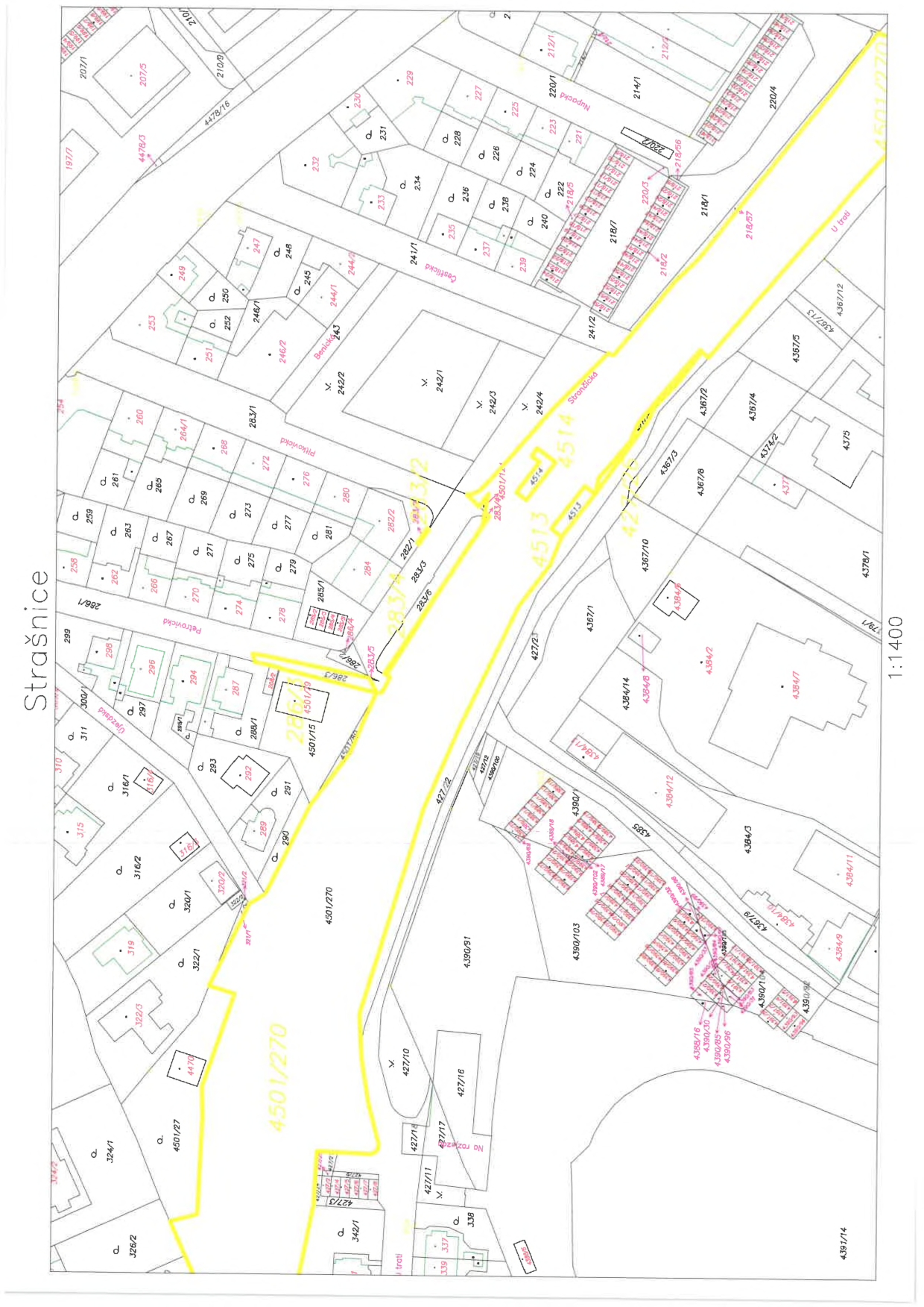 Katastrální mapa oblasti Strašnice. Mapa obsahuje parcelní čísla (např. 4501/270, 427/16, 4384/14, 214/1, 220/1, 286/1, 316/1, 322/3 atd.) a názvy ulic: Petrovická, Čestlická, Strančická, U trati. V mapě jsou vyznačeny budovy s čísly popisnými (např. 259, 261, 265, 270, 275, 280, 234, 226, 224, 240, 245, 248, 253, 294, 297, 311, 315, 319, 320/1, 322/3, 324/1, 342/1, 339, 337, 338, 427/17, 427/16, 427/10, 4390/103, 4390/104, 4384/11, 4384/9, 4384/10, 4384/12, 4384/8, 4384/14, 4367/10, 4367/8, 4367/3, 4367/2, 4367/4, 4367/5, 4367/13, 4374/2, 4375, 4378/1, 4391/14). Měřítko mapy je 1:1400.