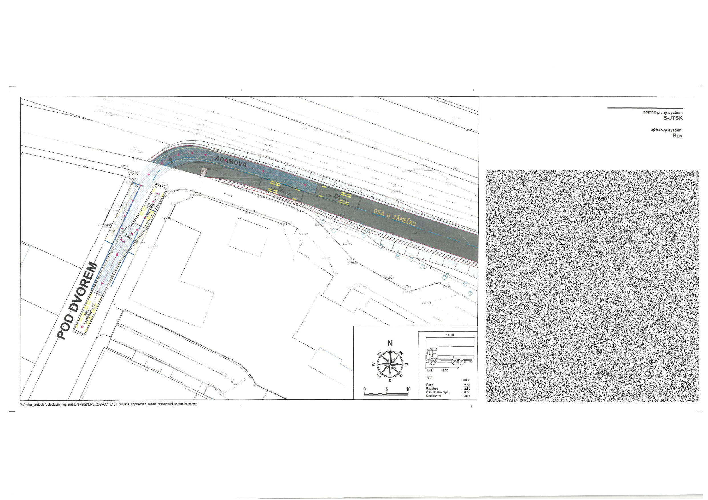 Koordinační situace dopravního řešení stavby s vyznačeným poloměrem otáčení vozidla.