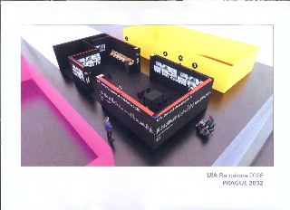 Vizualizace výstavního stánku pro UIA (Mezinárodní unie architektů). Texty na obrázku: 'UIA Barcelona 2026', 'PRAGUE 2032', 'UIA. General Assembly 2032', 'UIA.…