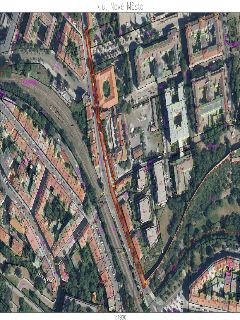 Katastrální mapa (ortofotomapa) s vyznačeným úsekem (červené ohraničení) v katastrálním území (k.ú.) Nové Město. V mapě jsou patrné hranice parcel, železniční…