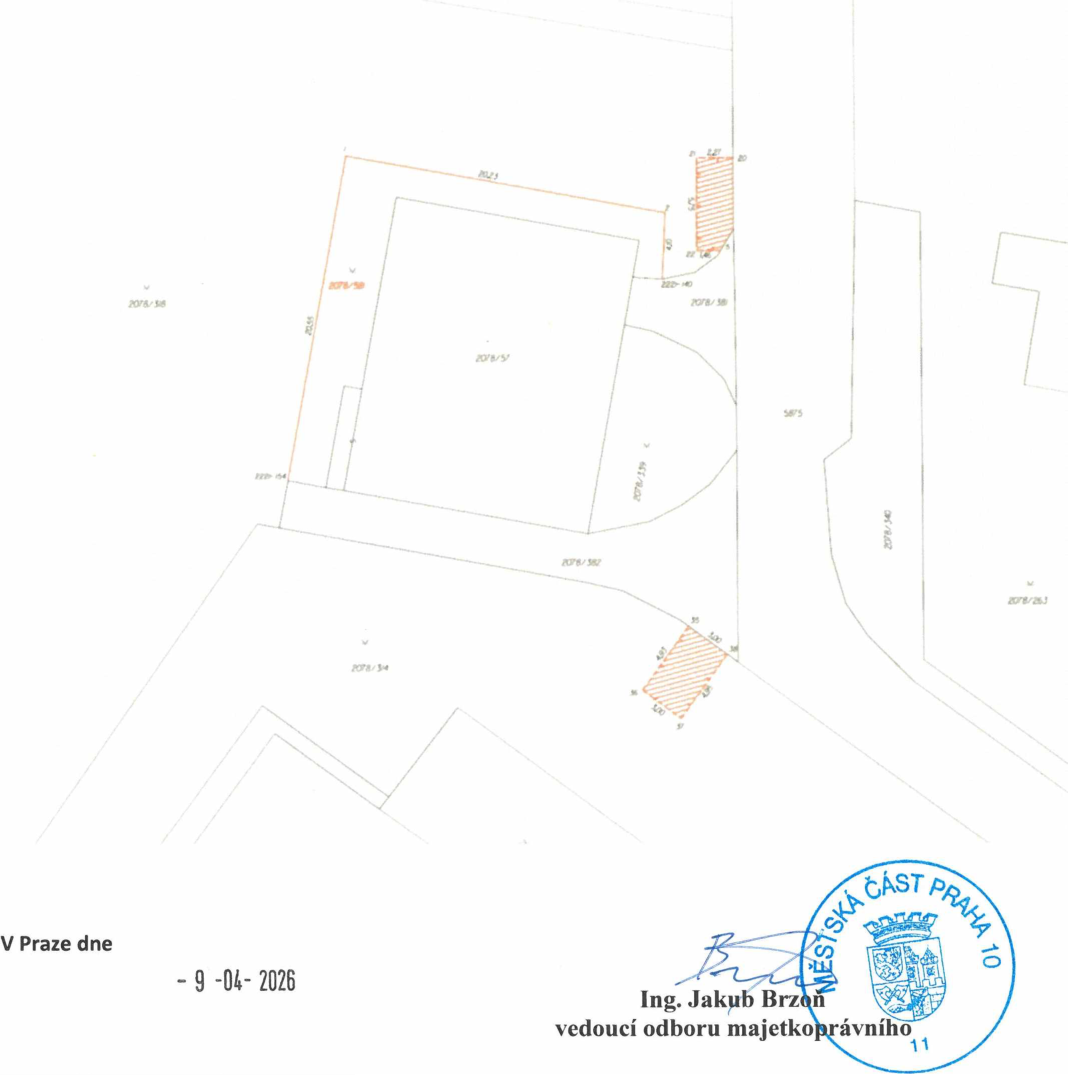 Situační nákres s vyznačenými pozemky a plochami v katastrálním území.