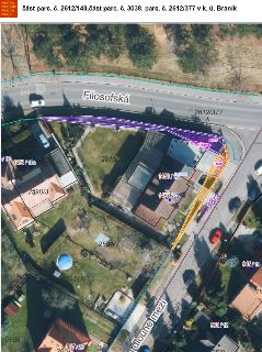 Situační nákres v katastrální mapě nad ortofotomapou pro část parc. č. 2612/140, část parc. č. 3038 a parc. č. 2612/377 v k. ú. Braník. V mapě jsou vyznačeny d…