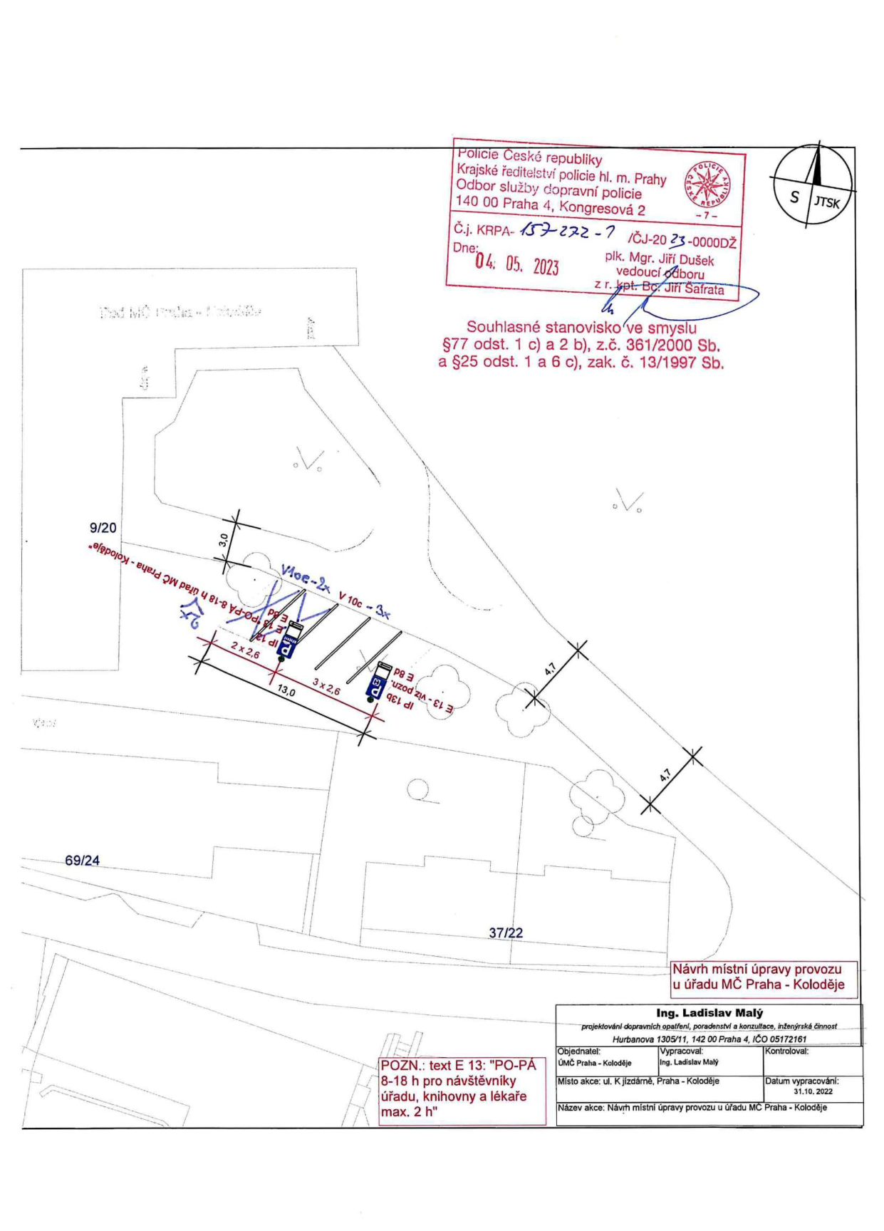 Situační nákres dopravního značení před budovou úřadu MČ Praha-Koloděje.
