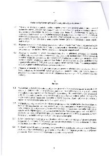 Strana 4 smlouvy obsahující články IV. a V. Článek IV. 'Povinnosti příjemce při zajišťování publicity poskytovatele' definuje pravidla pro prezentaci městské č…