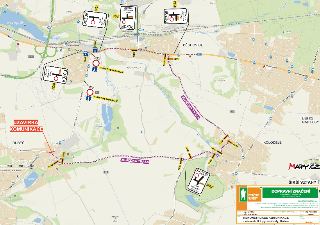 Situační nákres dopravního značení pro rekonstrukci komunikace na náměstí U Lípy svobody v Dubeči. Mapa zobrazuje uzavírku komunikace (červená čára) a vyznačen…