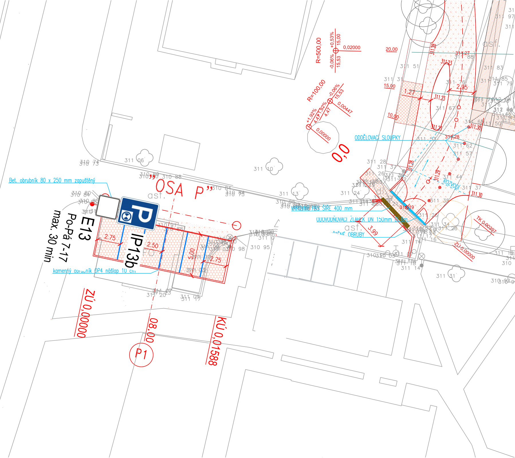 Projektový situační výkres parkovacího stání. Obsahuje technické parametry: 'OSA P', 'Bet. obrubník 80 x 250 mm zapuštěný', 'kamenný obrubník OP4 nášlap 10 cm', 'ODDĚLOVACÍ SLOUPKY', 'VODICÍ PÁS ŠÍŘE 400 mm', 'ODVODŇOVACÍ ŽLABEK UN 150mm', 'asf.' (asfalt). Dopravní značení: značka IP13b (parkoviště s parkovacím kotoučem) a dodatková tabulka E13 s textem 'max. 30 min' a 'Po-Pá 7-17'. Dále jsou uvedeny kótované rozměry (2.75, 2.50, 5.00, 3.99, 1.27, 2.95, 10.00, 15.00, 20.00), výškové kóty, poloměry zakřivení (R=500,00; R=100,00) a označení bodů (ZÚ 0,00000, KÚ 0,01588).