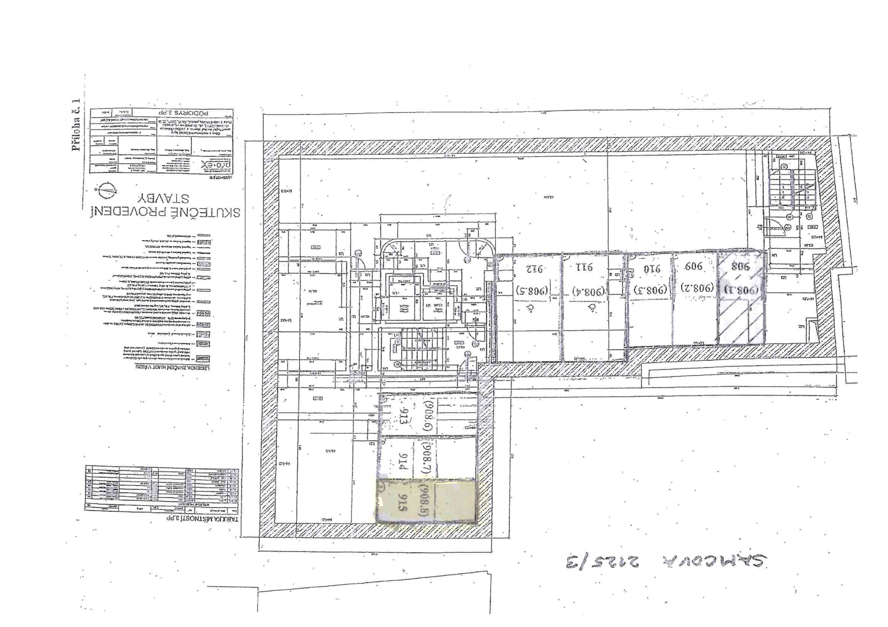 Půdorys 3. podzemního podlaží stavby s označením místností a legendou.