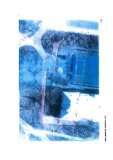 Ortofotomapa s vyznačeným pozemkem (pravděpodobně katastrální hranice). V mapě jsou uvedena čísla parcel (např. 270/1, 270/2, 270/3, 270/31, 270/32, 270/33, 27…