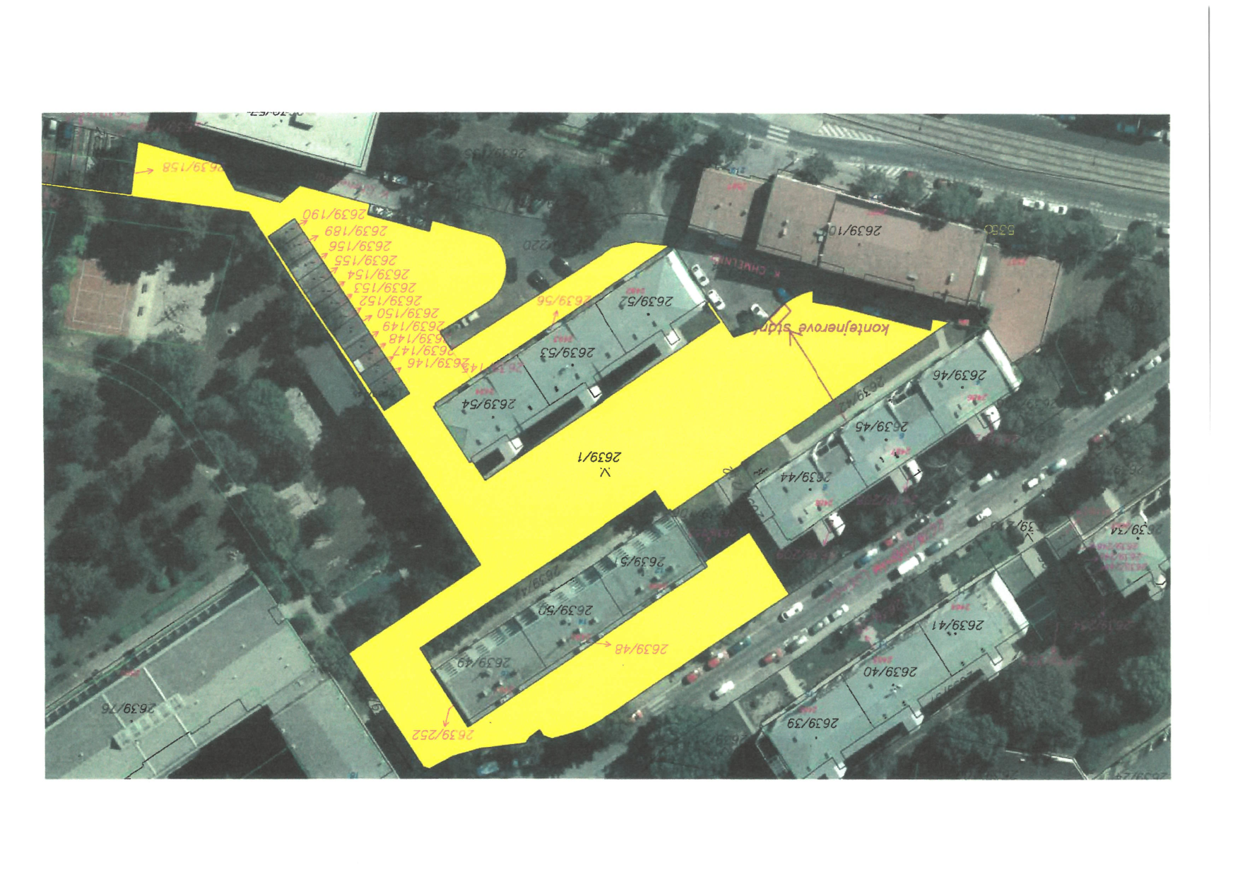 Situační nákres (ortofotomapa) s vyznačenou parcelou č. 2639/1 (žlutě zvýrazněná plocha). V mapě jsou uvedena čísla okolních parcel: 2639/252, 2639/48, 2639/49, 2639/50, 2639/51, 2639/53, 2639/54, 2639/56, 2639/146, 2639/147, 2639/148, 2639/149, 2639/150, 2639/152, 2639/153, 2639/154, 2639/155, 2639/156, 2639/189, 2639/190, 2639/158, 2639/39, 2639/40, 2639/41, 2639/44, 2639/45, 2639/46, 2639/10, 2639/34, 2639/76. V mapě je dále text 'kontejnerové stání' a 'K. CHMELNÍKU'.