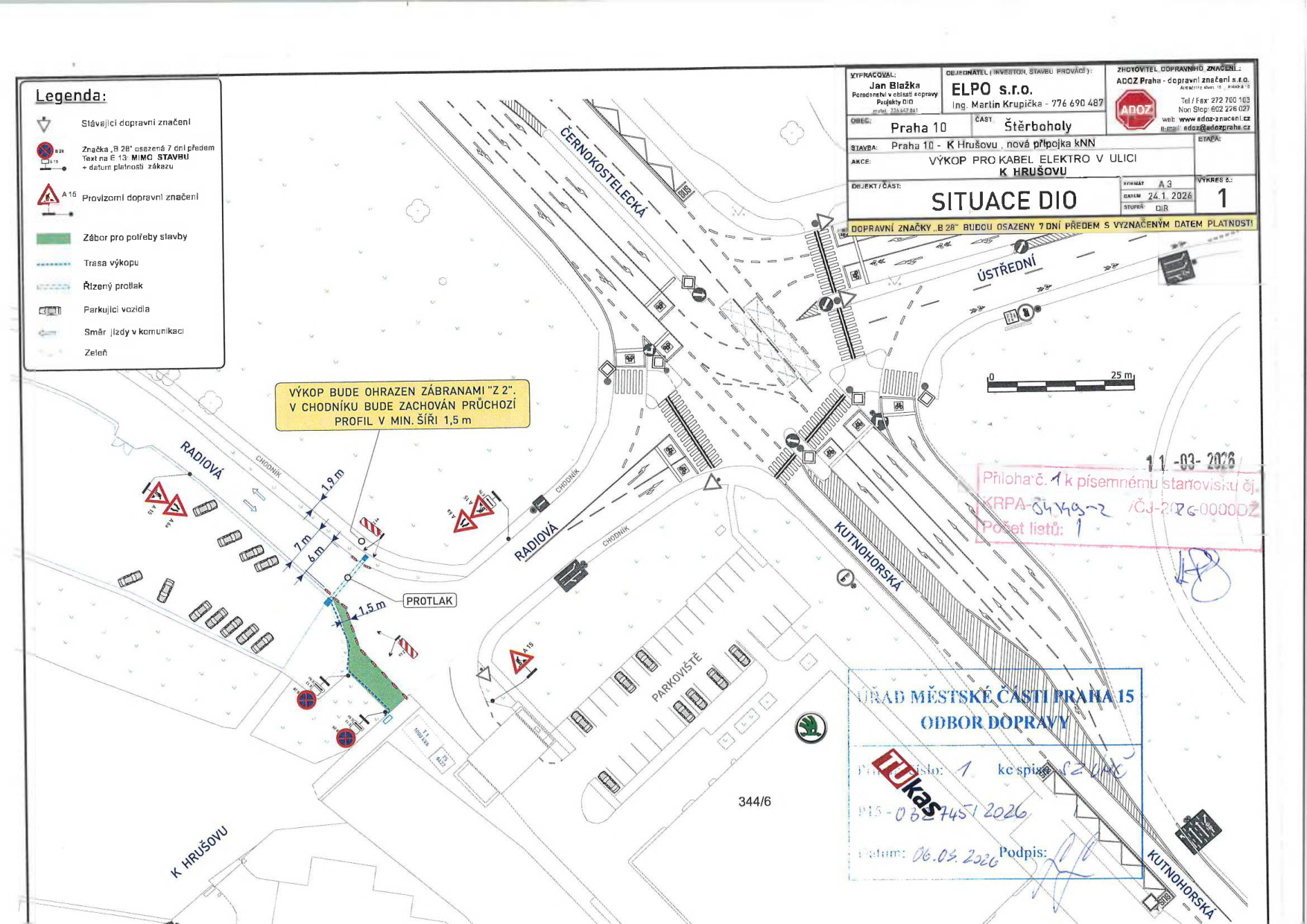 Situační nákres dopravního značení a plánu výkopových prací pro pokládku kabelu v ulici K Hrušovu.