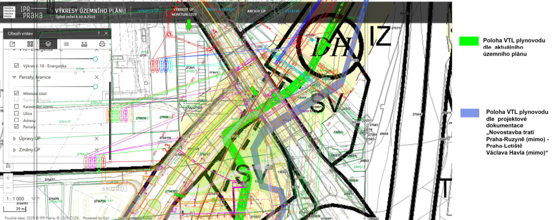 Výřez z územního plánu Prahy s vyznačením polohy VTL plynovodu dle aktuálního plánu a projektové dokumentace tratě na letiště.