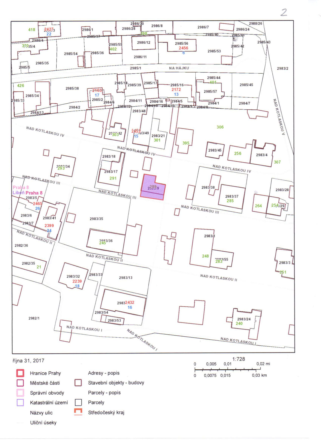 Katastrální mapa oblasti v Praze 8 - Libni, obsahující parcelní čísla (např. 2986/1, 2985/38, 2983/32), názvy ulic (Na Hájku, Nad Kotlaskou I, II, III, IV, V) a orientační čísla budov. V dolní části je legenda: 'října 31, 2017', měřítko 1:728, a vysvětlivky symbolů: Hranice Prahy, Městské části, Správní obvody, Katastrální území, Názvy ulic, Uliční úseky, Adresy - popis, Stavební objekty - budovy, Parcely - popis, Parcely, Středočeský kraj.
