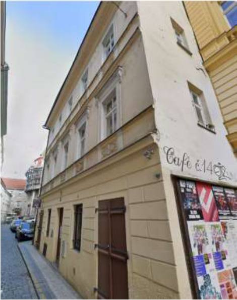 Fotografie budovy, pravděpodobně dotčené předmětem správního řízení.