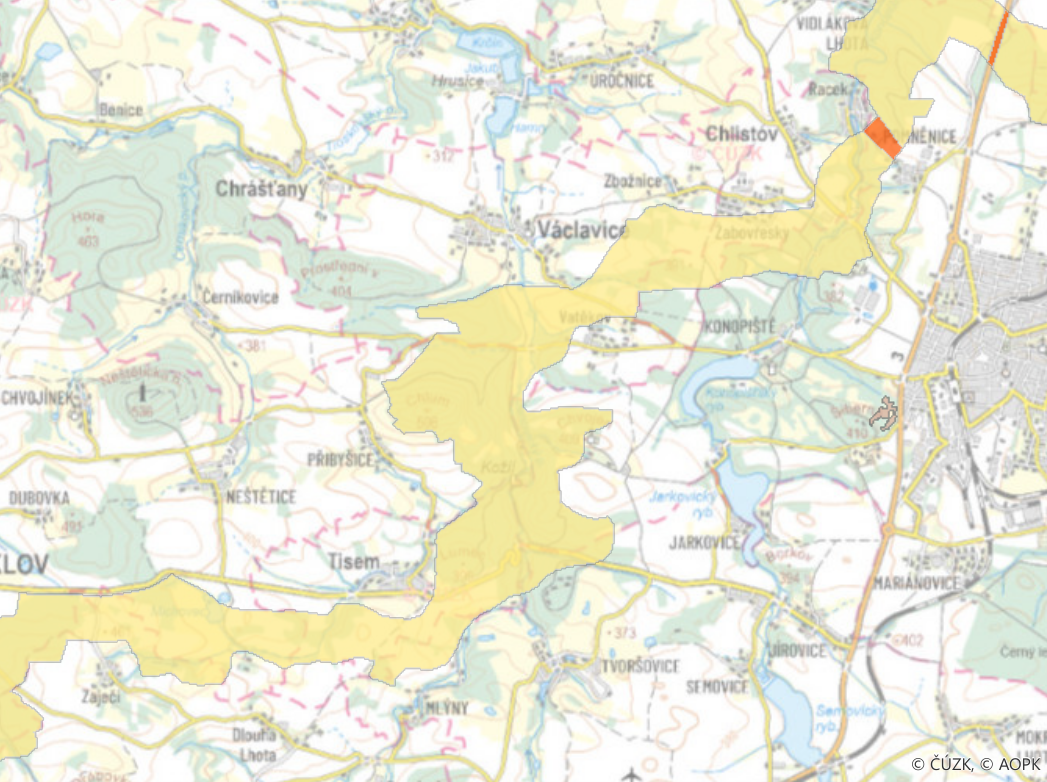 Mapa území s vyznačenou žlutou plochou (pravděpodobně chráněné území nebo zájmová oblast). Zobrazené obce a lokality: Benice, Chrášťany, Černikovice, Václavice, Chlistov, Racek, Zbožnice, Zabovřesky, Vatěkov, Konopiště, Přibyšice, Neštětice, Tisem, Jarkovice, Jarkovický rybník, Borkov, Tvoršovice, Semovice, Semovický rybník, Mariánovice, Dlouhá Lhota, Zaječí. V pravém dolním rohu je uvedeno: © ČÚZK, © AOPK.