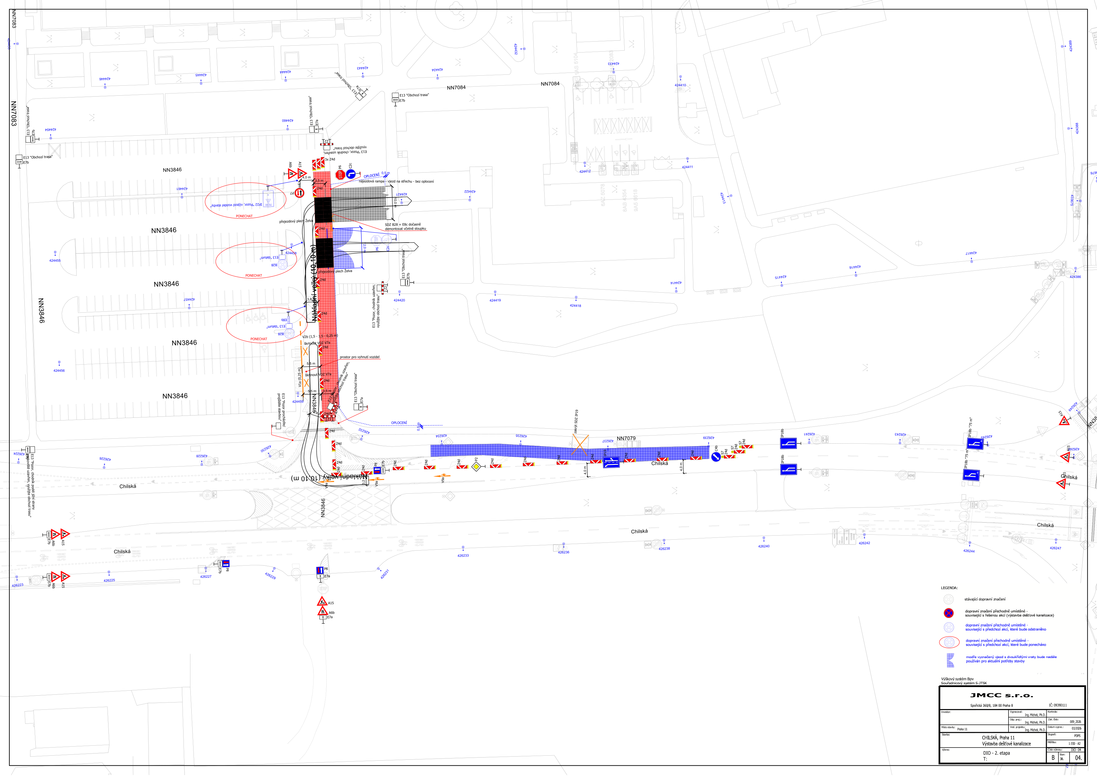 Projektová dokumentace dopravně inženýrského opatření (DIO) pro stavbu 'Výstavba dešťové kanalizace' v ulici Chilská, Praha 11. Dokument obsahuje situační plán s vyznačením dopravního značení, uzavírek a pracovních prostor. Klíčové informace: Název akce: Výstavba dešťové kanalizace, Lokalita: Chilská, Praha 11, Etapa: DIO - 2. etapa. Legenda obsahuje značky pro stávající dopravní značení, nově umisťované značení, značení související s předchozí akcí a značení pro aktuální potřeby stavby. Zhotovitel: JMCC s.r.o.
