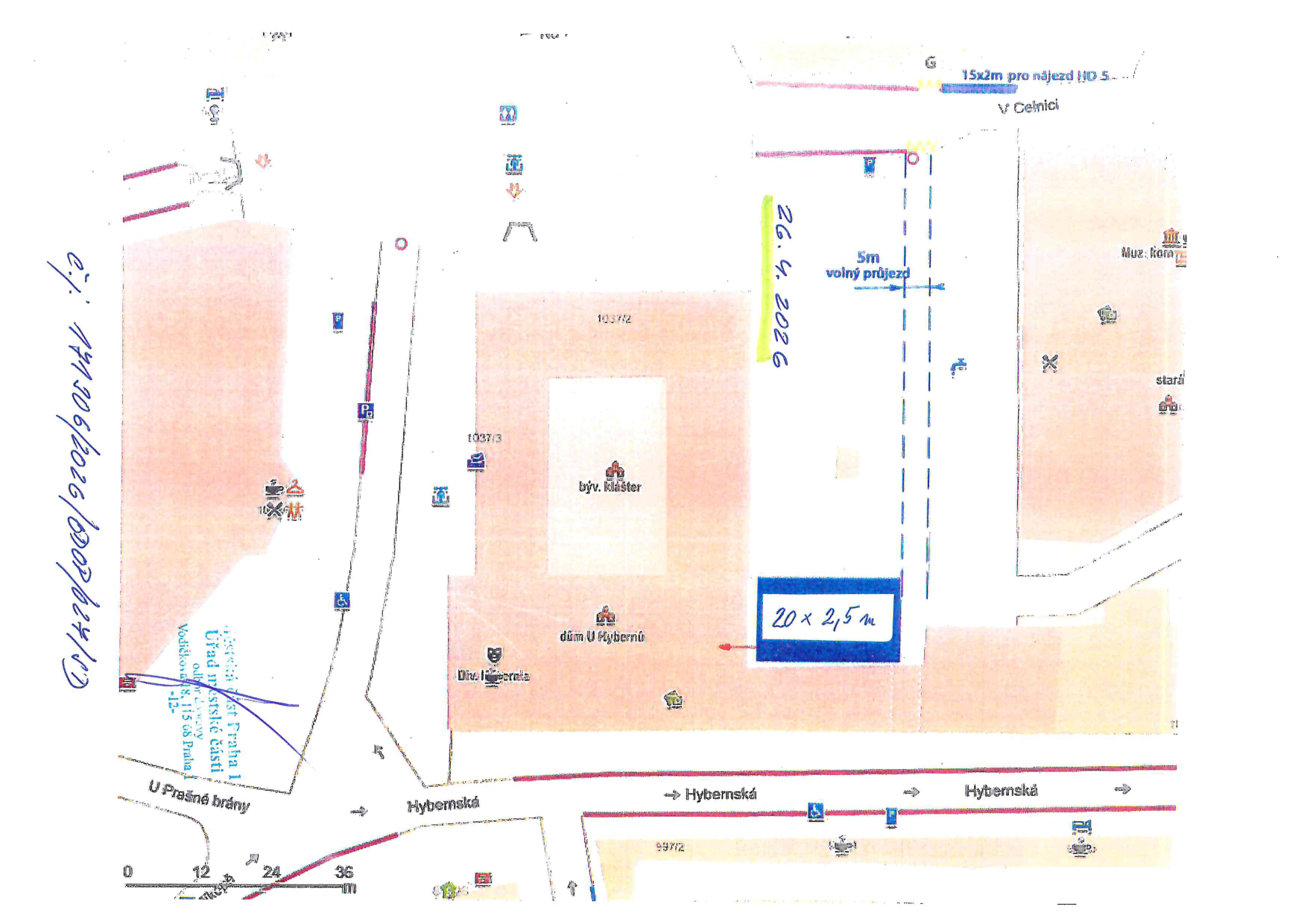 Situační nákres území s vyznačením záborů, rozměrů a přístupových cest v okolí Hybernské ulice v Praze.